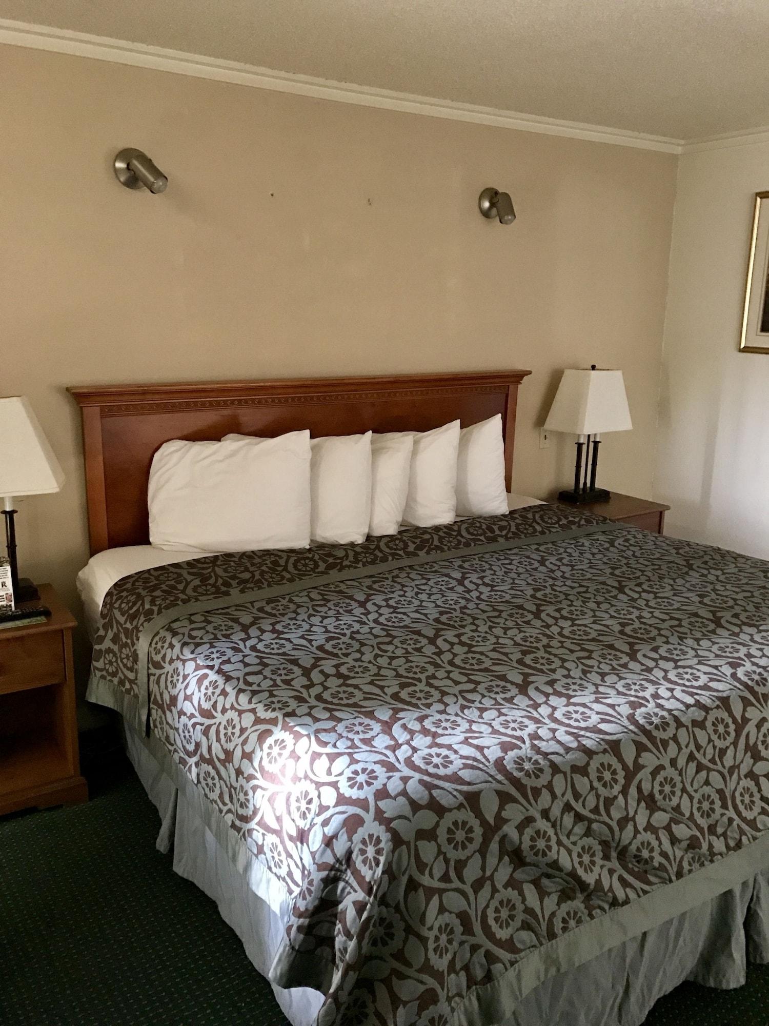 Days Inn By Wyndham Эверетт Экстерьер фото