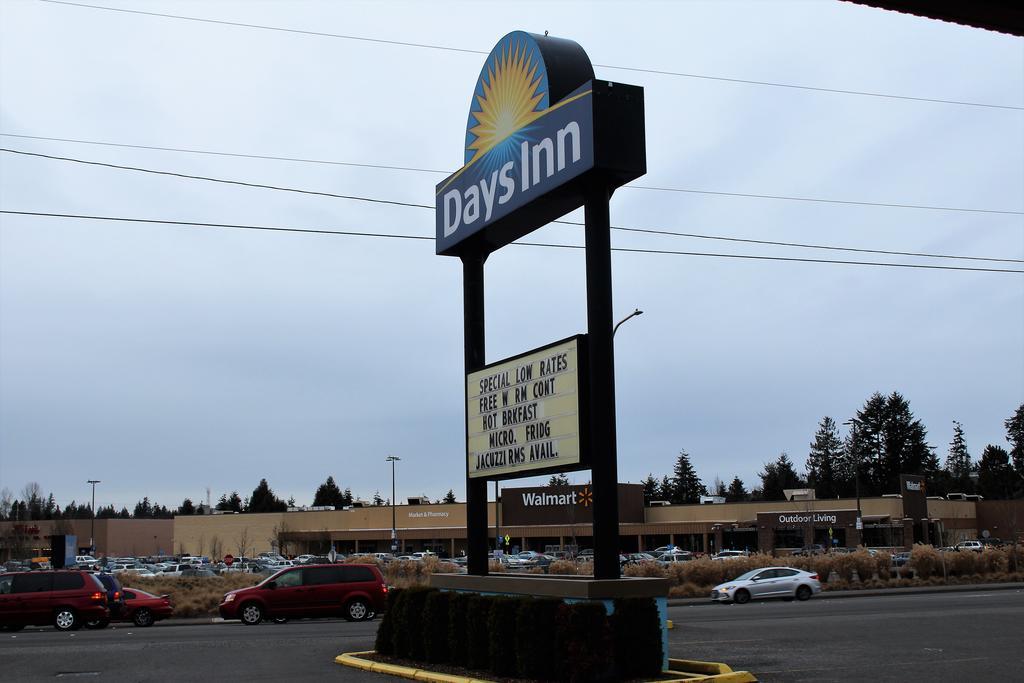 Days Inn By Wyndham Эверетт Экстерьер фото